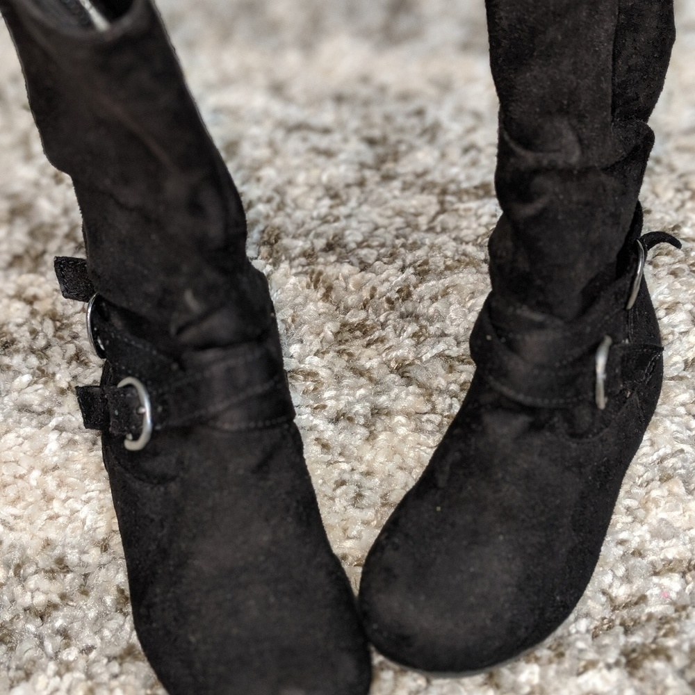 Black toddler boots